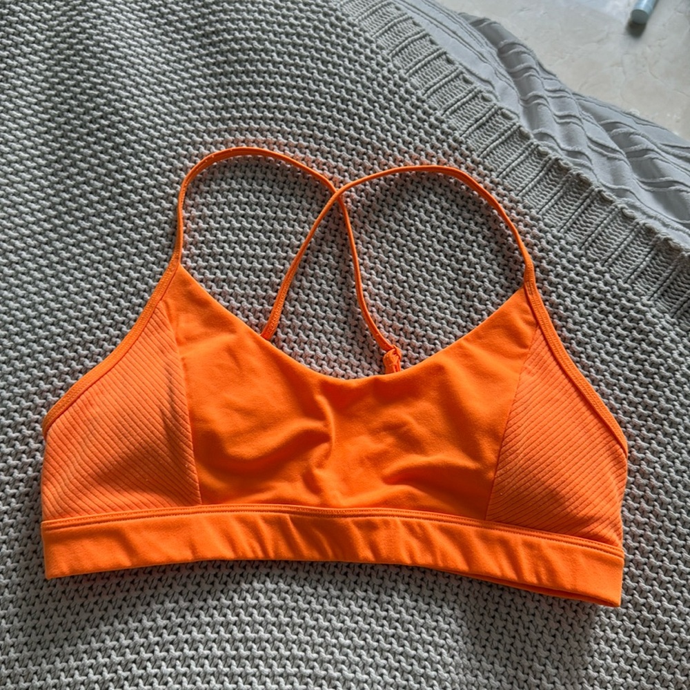 Alo yoga top